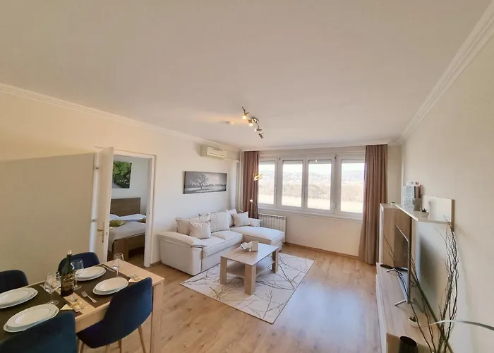 Apartment (68 m²), 2 Schlafzimmer und 1 eigene Badezimmer in 13. Újlipótváros - Angyalföld - Margit